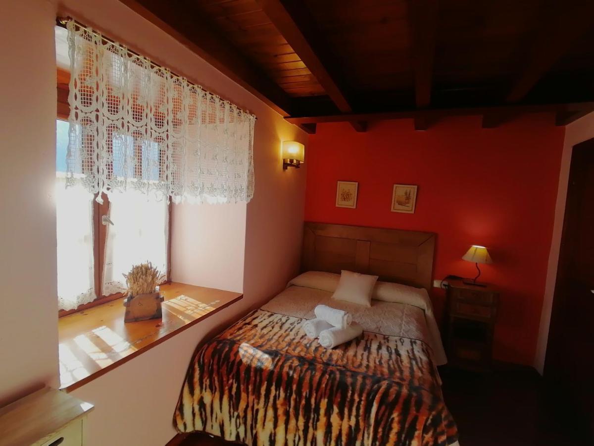 Casa Rural Dera Hont Arrés Buitenkant foto